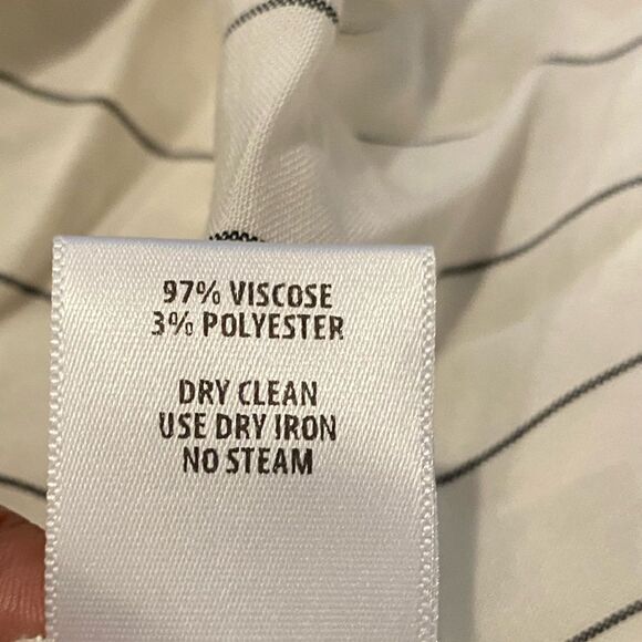 Bailey 44 Even Keel Off-the-Shoulder Top Size Large - Picture 5 of 9